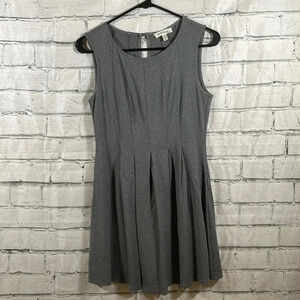 Women’s Monteau gray heathered pleated dress Medium